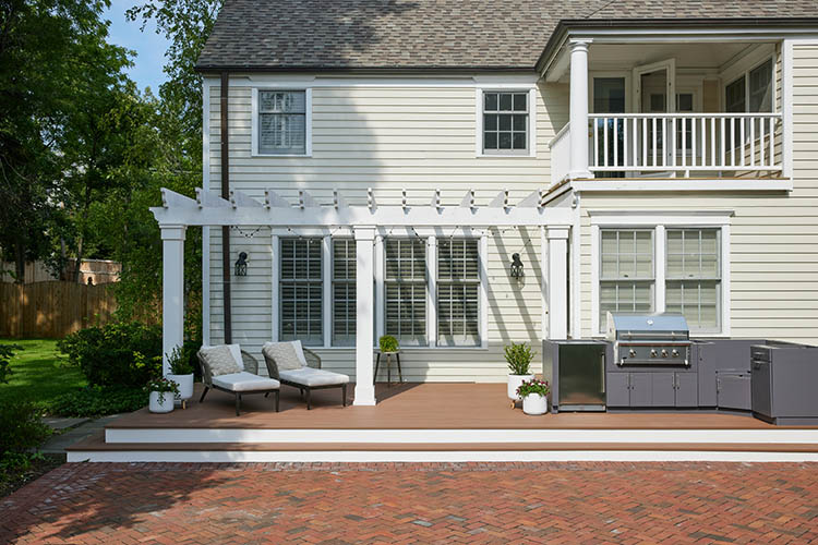 Deck Railing Ideas for North Dakota Homes Image